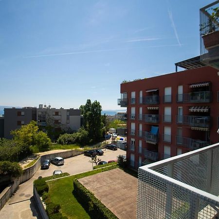 Apartment Fluid Split Exterior photo